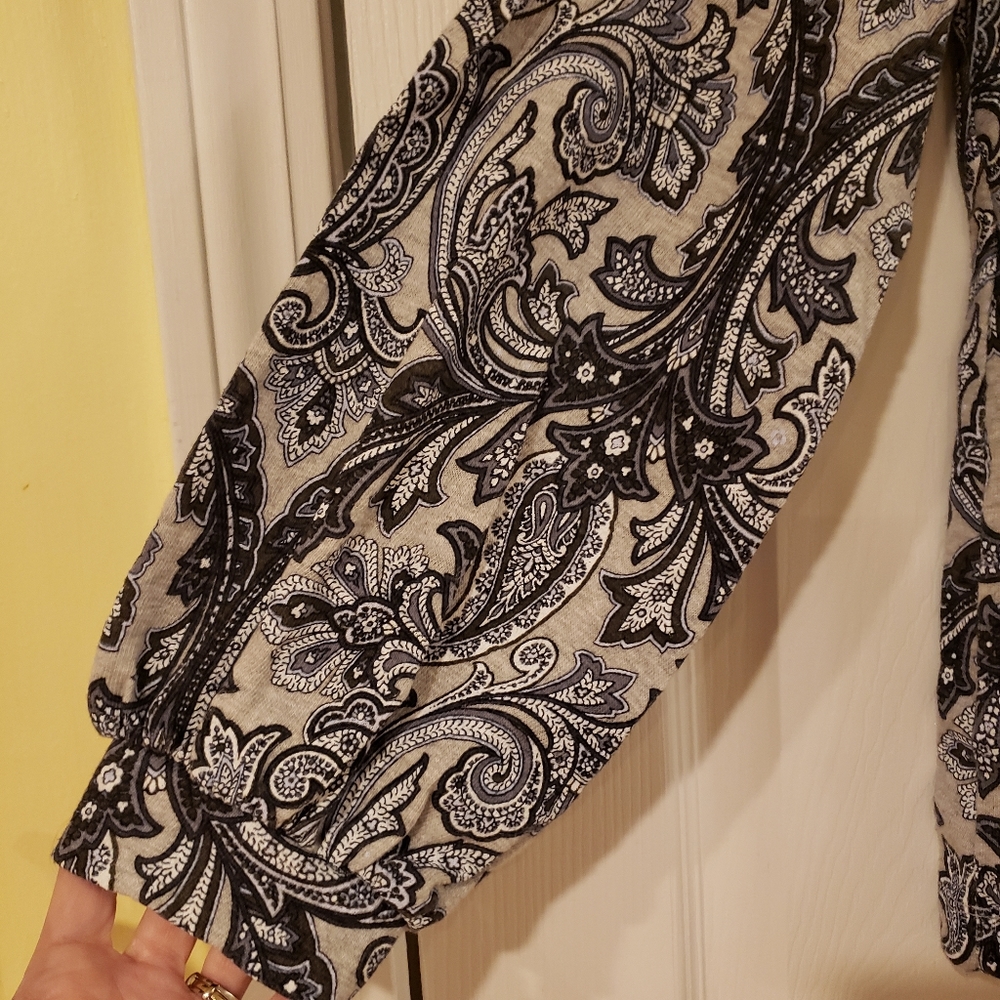Loft Sweatshirt - Picture 4 of 4